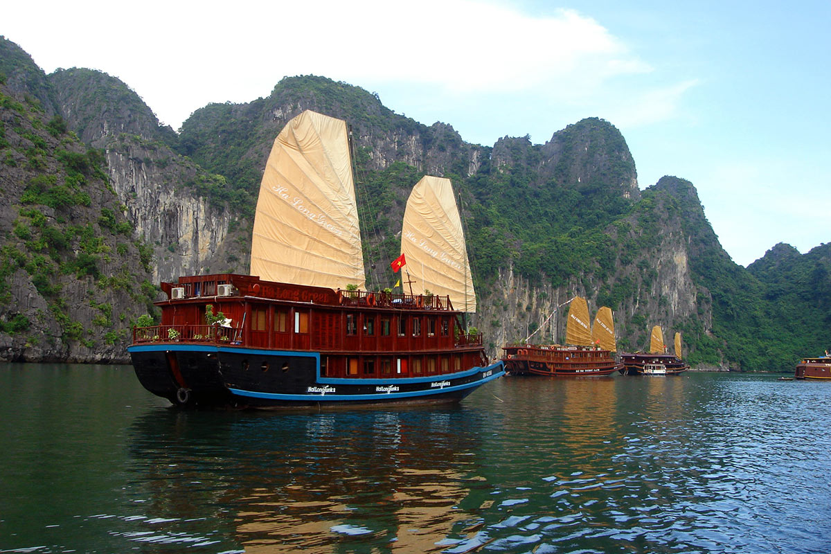 Vietnam Halong Bay Cruise